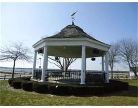 Mattapoisett, MA 02739,0 Long Plain Road