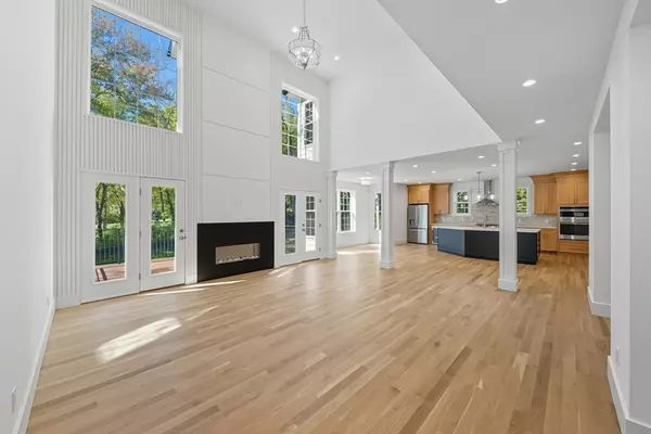 Sutton, MA 01590,8 Hough Rd.
