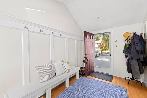 Weymouth, MA 02190,207 Central St