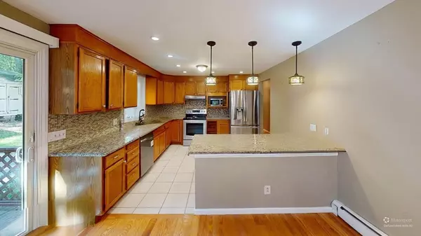 Woburn, MA 01801,18 Cranston Cir