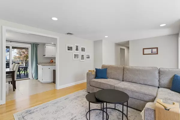 Natick, MA 01760,37 E Evergreen Rd.