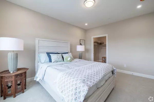 Natick, MA 01760,69 E. Central #302