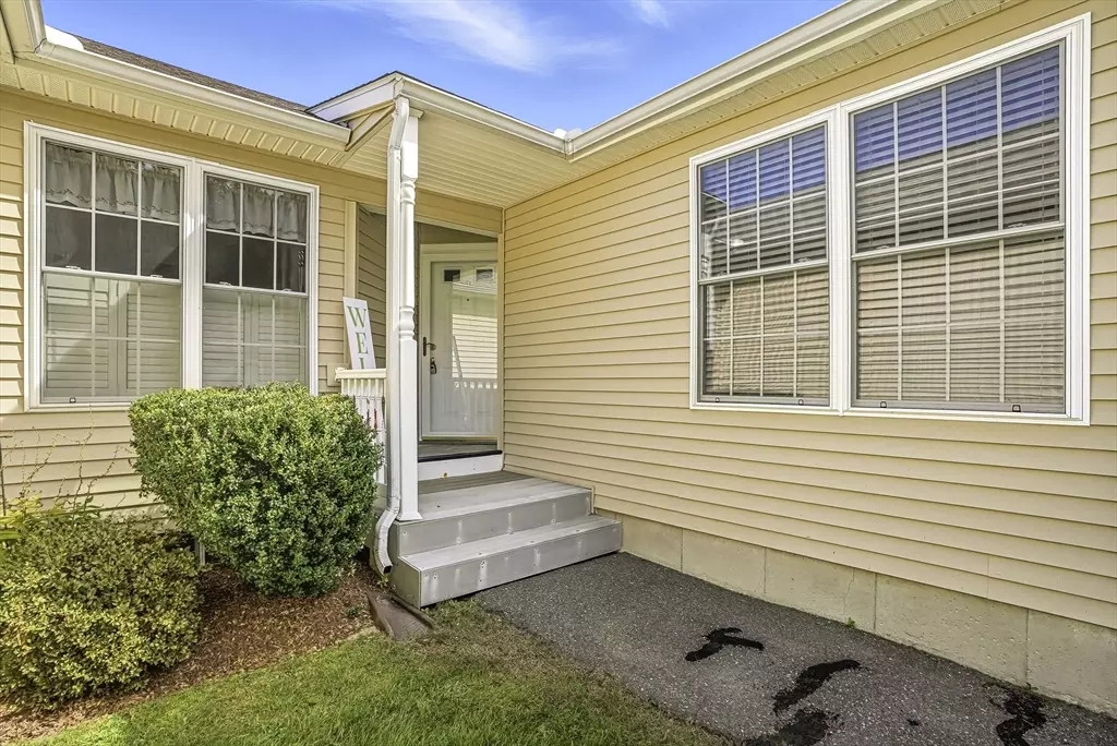 West Boylston, MA 01583,55 Angell Brook Dr #55