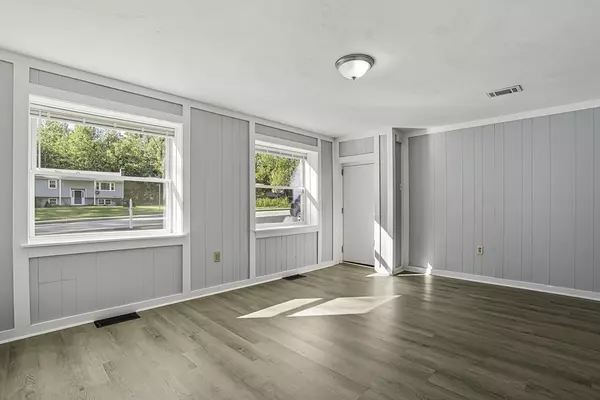 Northbridge, MA 01534,614-616 Sutton Street