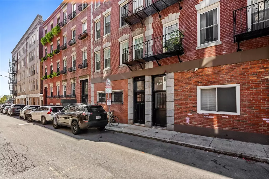 Boston, MA 02109,25 Clark St #2A