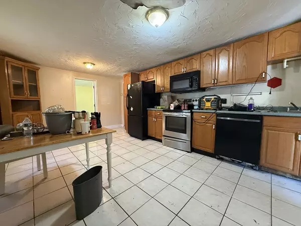 Halifax, MA 02338,43 Buttonwood Rd