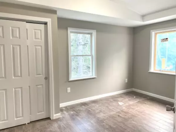 Walpole, MA 02081,205 West #3