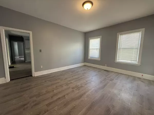 Brockton, MA 02301,55 Pleasant #1