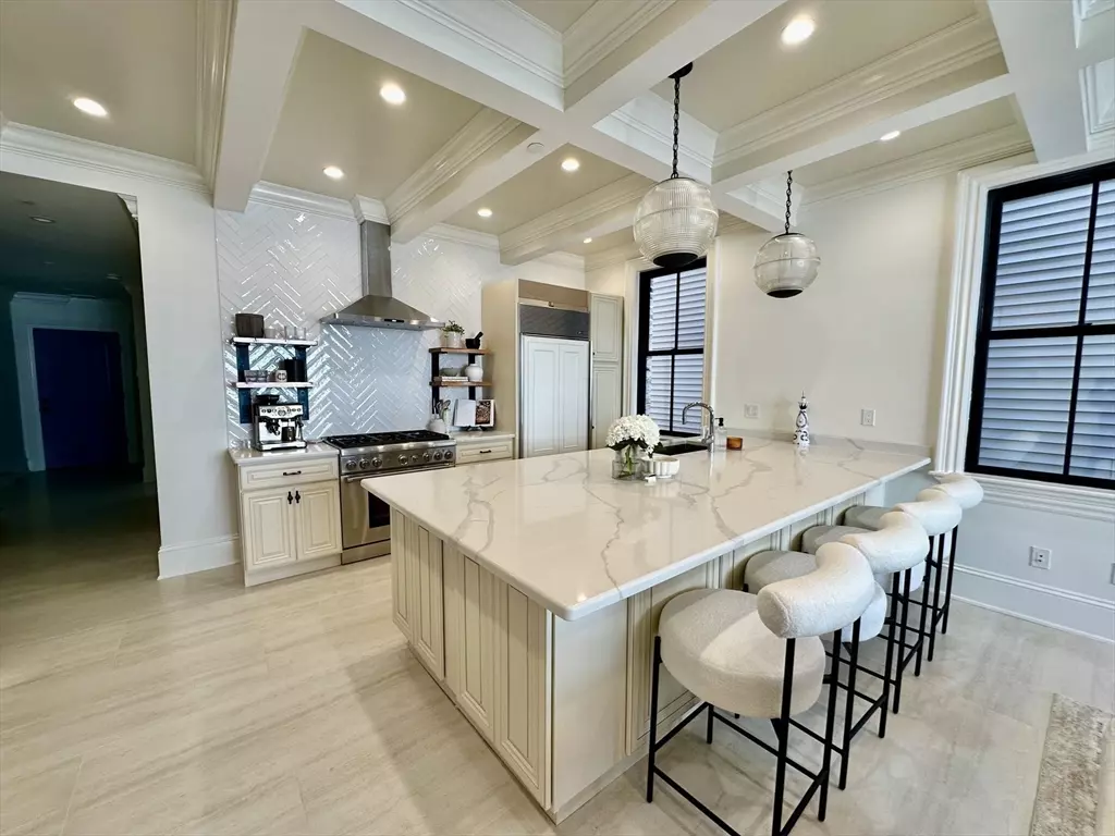 Boston, MA 02127,6 Douglas Street #2