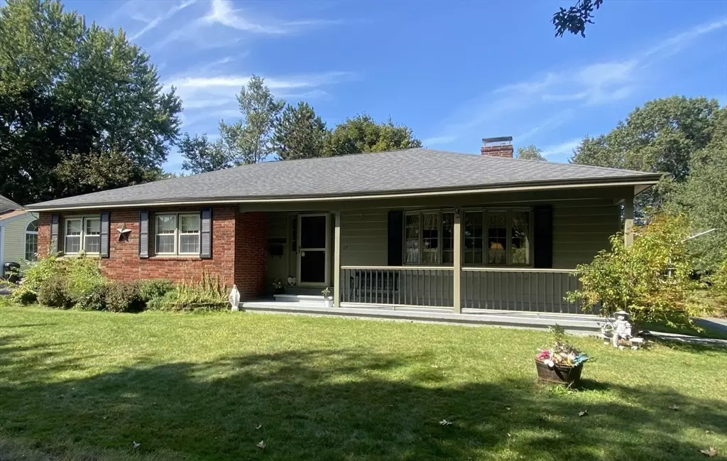 Clinton, MA 01510,11 Highland Ave