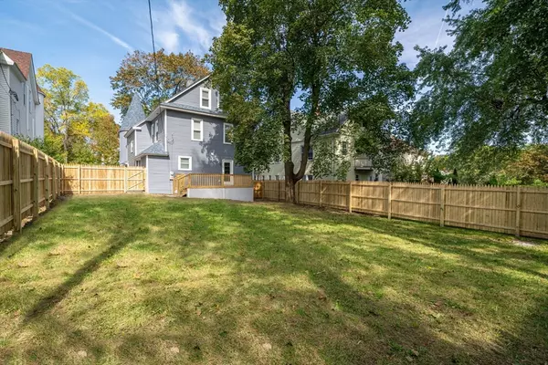 Worcester, MA 01603,11 Isabella St