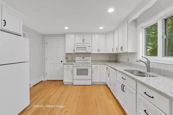 Sandwich, MA 02563,4 Sea Meadow Dr