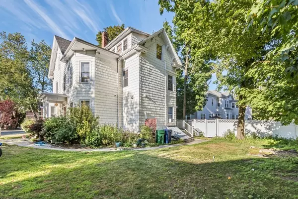 22 Walnut Place #1, Newton, MA 02460