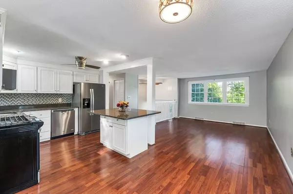 Lowell, MA 01852,15 Sharyn Circle