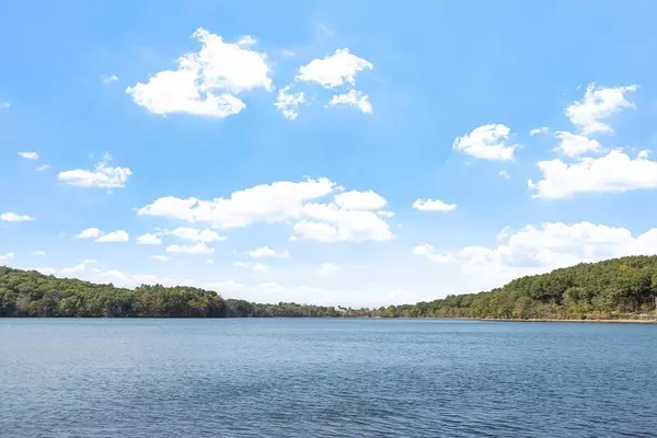 North Andover, MA 01845,0 Great Pond Road