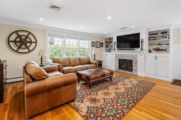 Hingham, MA 02043,72 Scotland St