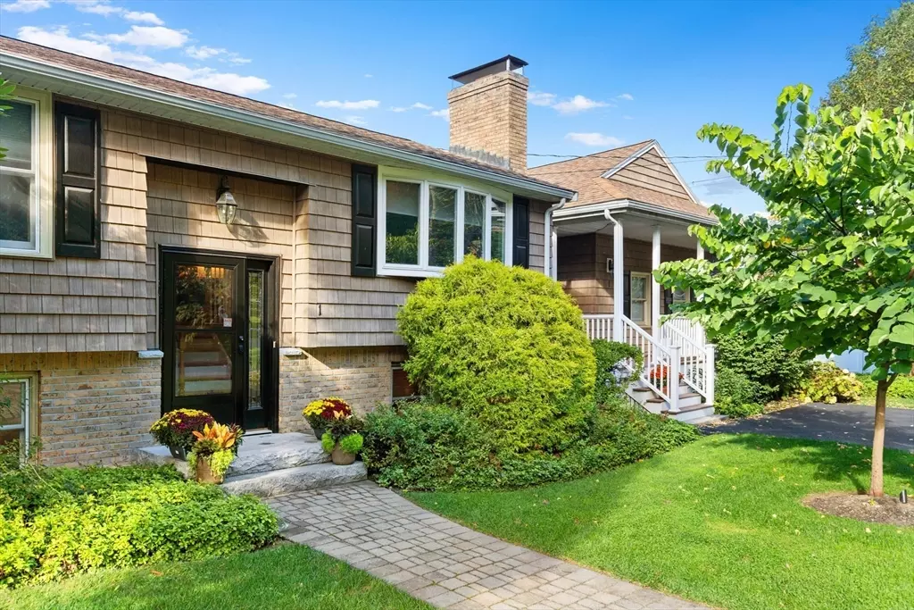 Peabody, MA 01960,1 Maddabon Pl