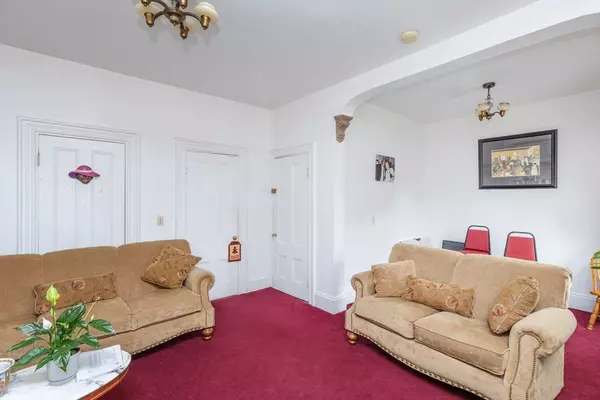 Boston, MA 02121,495 Warren St