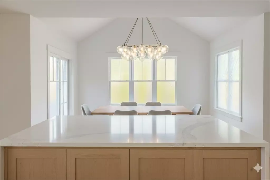 Newburyport, MA 01950,8 Brown Ave