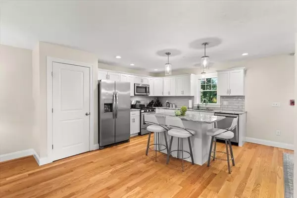 Taunton, MA 02780,140 North Walker Street #511