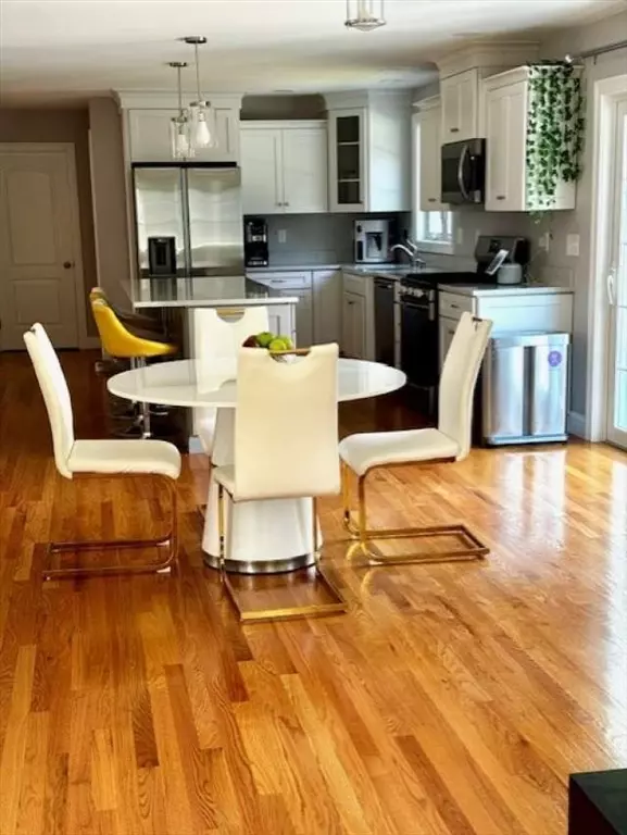 Tewksbury, MA 01876,399 North St