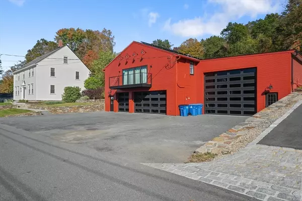 Brimfield, MA 01010,21 Sturbridge Rd