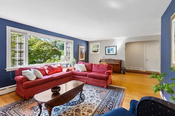 Arlington, MA 02476,4 Stony Brook Rd