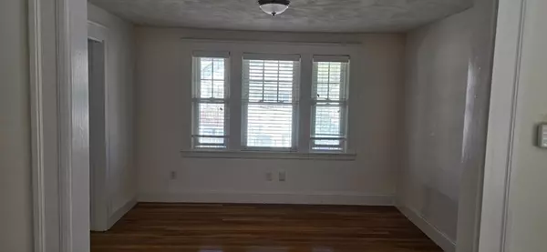 Medford, MA 02155,124 Bowdoin St #2