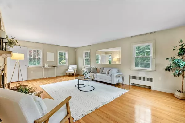 Worcester, MA 01606,37 Uncatena Avenue