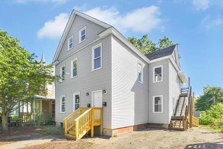 270 Walnut St, Holyoke, MA 01040