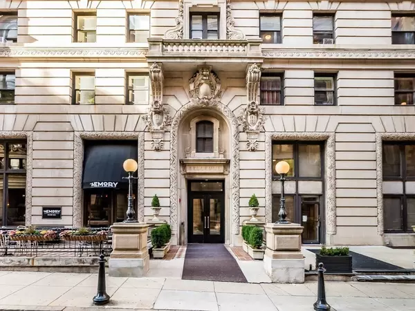 21 Beacon St #4Q, Boston, MA 02108