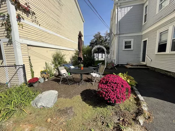 Stoneham, MA 02180,455 Main Street #1R