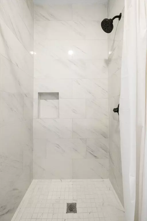 Boston, MA 02125,24 Howes St #3