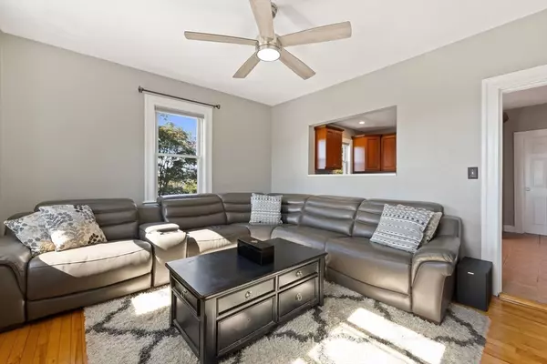 Wakefield, MA 01880,314 Water Street #5