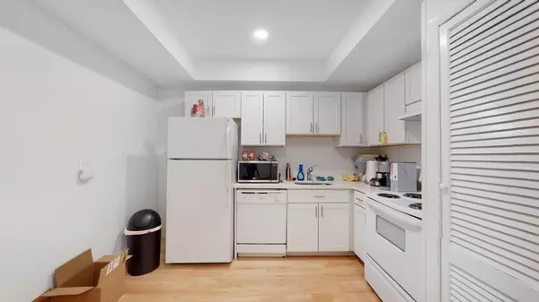 Boston, MA 02116,92 Marlborough #1