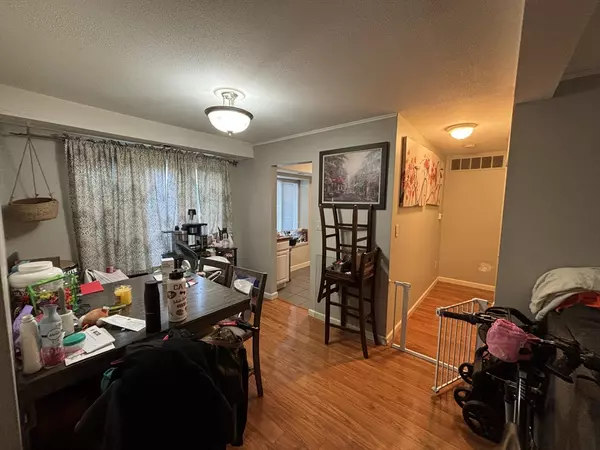 Springfield, MA 01129,121 Nassau Dr #121