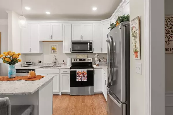 Andover, MA 01810,4 Francis Dr #105