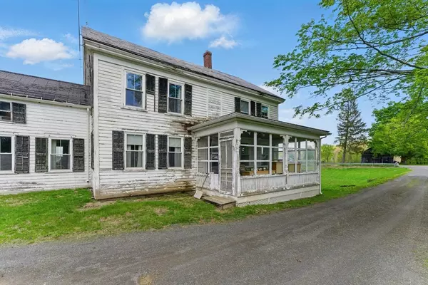 Hadley, MA 01035,394 River Dr