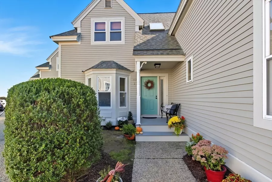 169 Walnut St #2, Boston, MA 02122