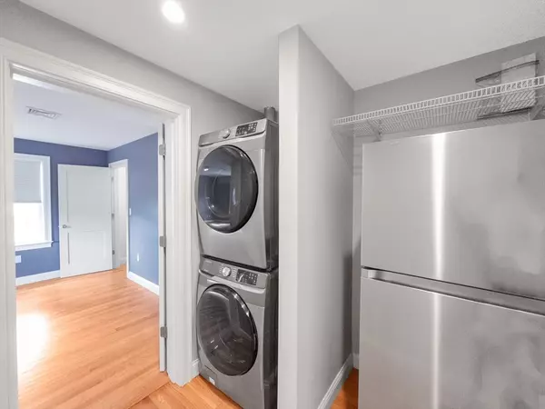 Boston, MA 02131,19 Iona Street #2