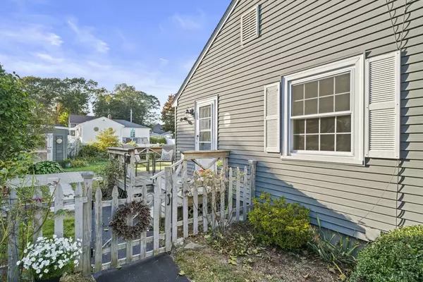 Braintree, MA 02184,7 Drake St