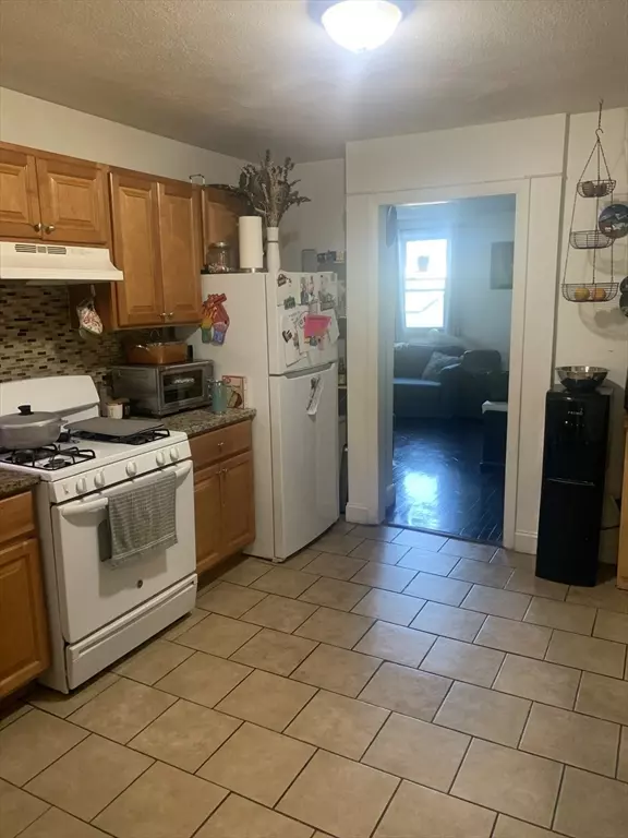 Revere, MA 02151,502 Beach St #2