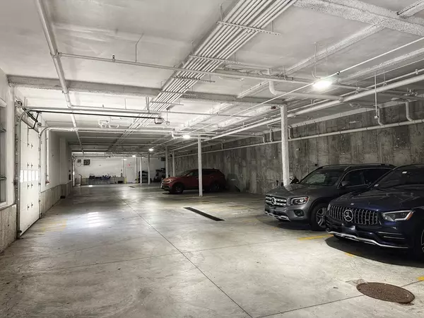 Boston, MA 02124,40 Westmoreland St #5