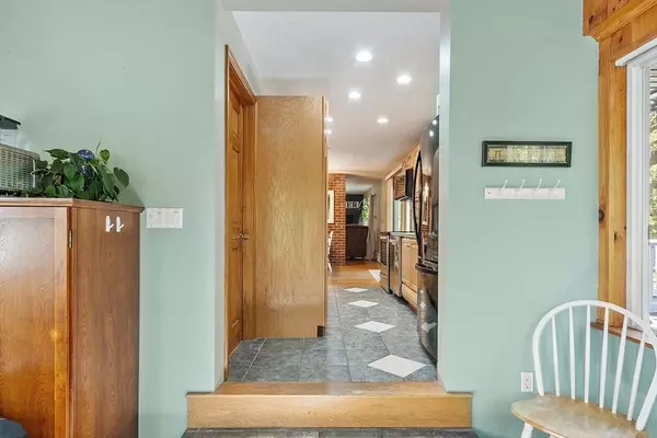 Fitchburg, MA 01420,48 Woodworth Ave