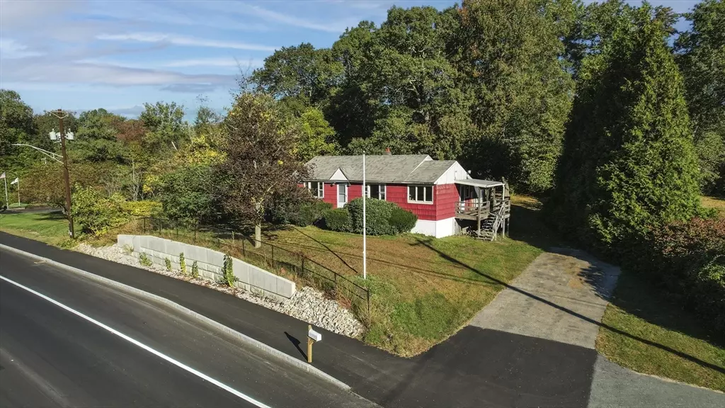 155 Southbridge Rd, Oxford, MA 01537