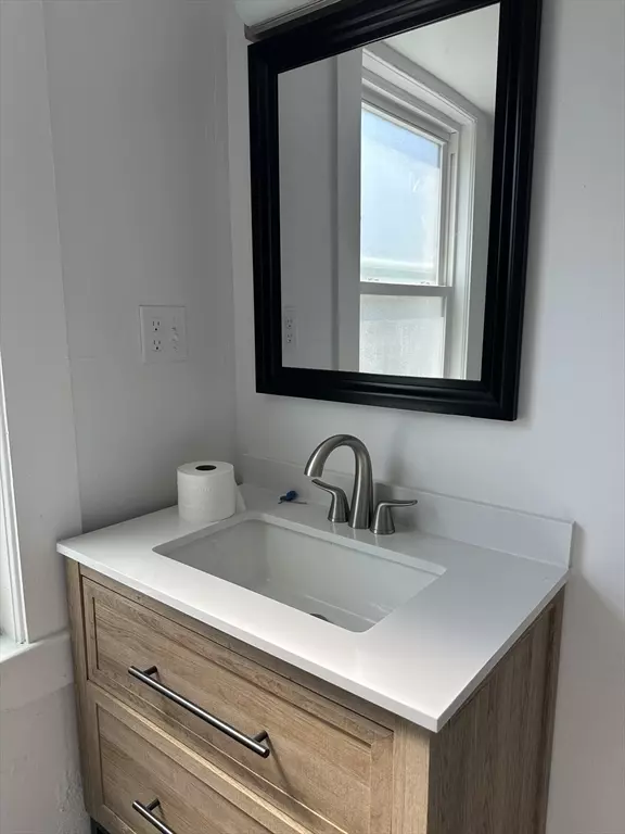 Waltham, MA 02453,90 Massasoit #90
