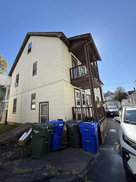 Springfield, MA 01108,82-84 Maryland St