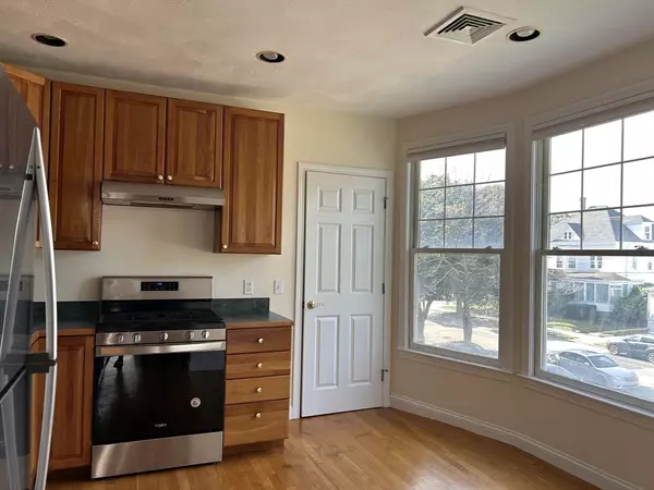 Salem, MA 01970,301 Lafayette Street #2