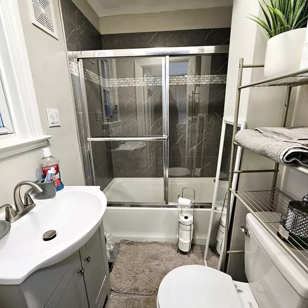 Providence, RI 02908,184 Canton St #0