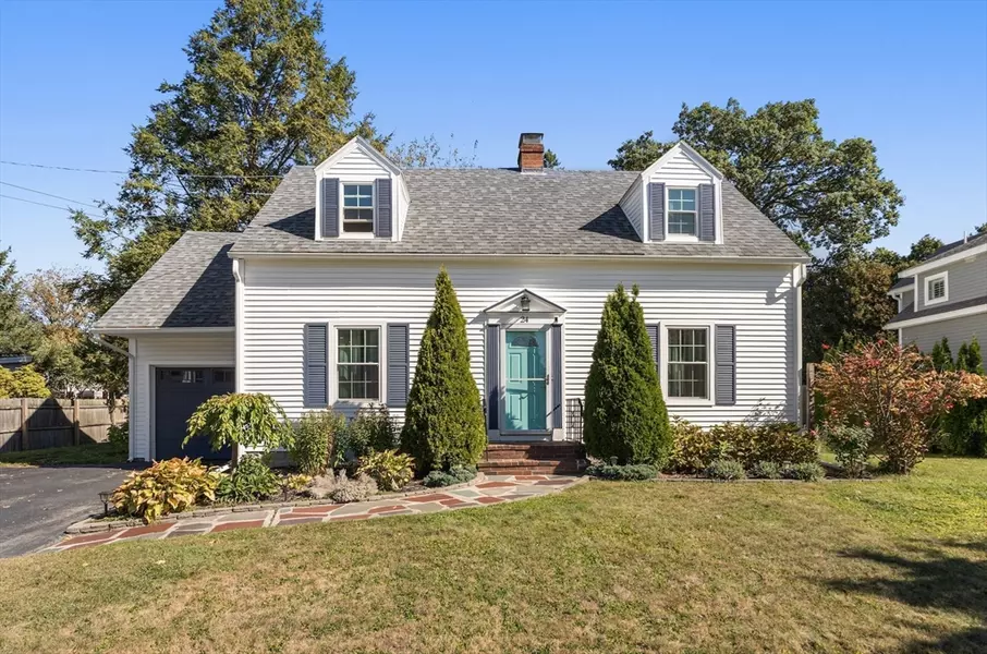 24 Faulkner Rd, North Andover, MA 01845